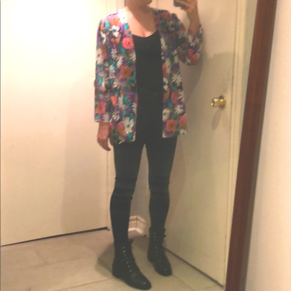 Light flower blazer - Picture 2 of 4